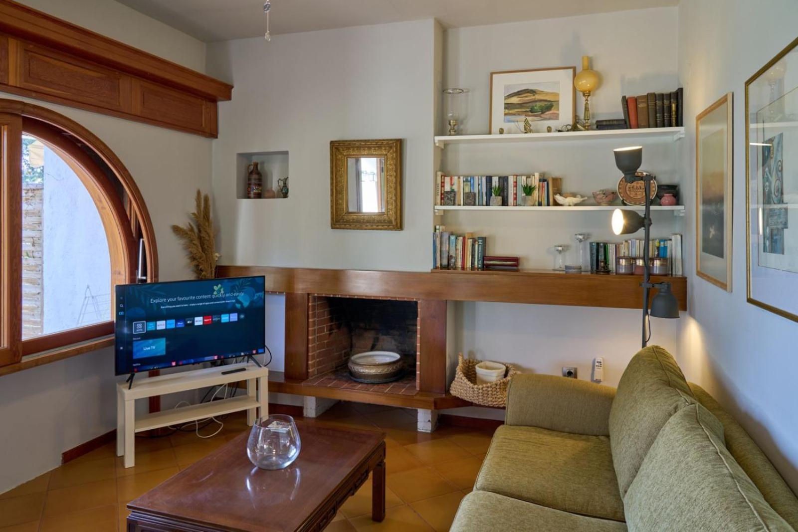 Summerday Villa Private Beach 네아 이라클리아 외부 사진