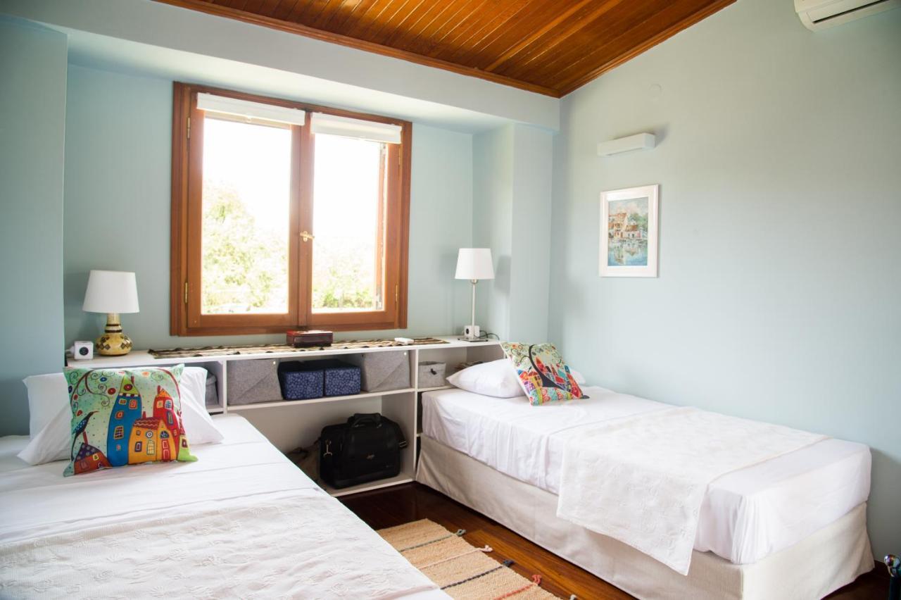Summerday Villa Private Beach 네아 이라클리아 외부 사진