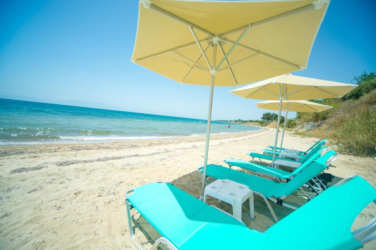 Summerday Villa Private Beach 네아 이라클리아 외부 사진